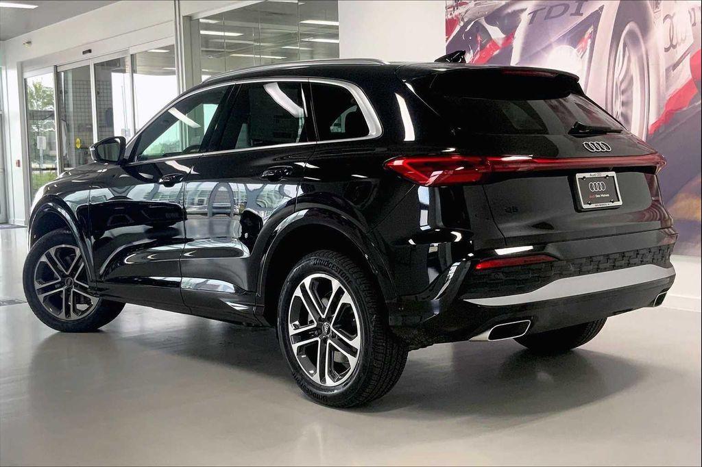 new 2025 Audi Q5 car, priced at $55,930