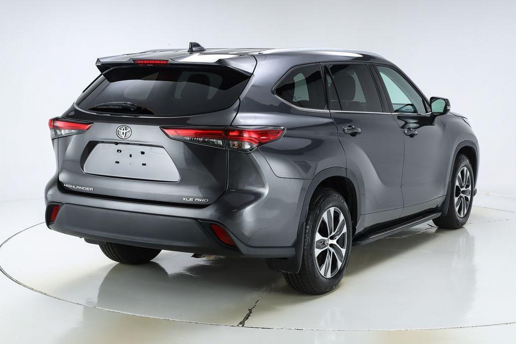 used 2022 Toyota Highlander car, priced at $36,788