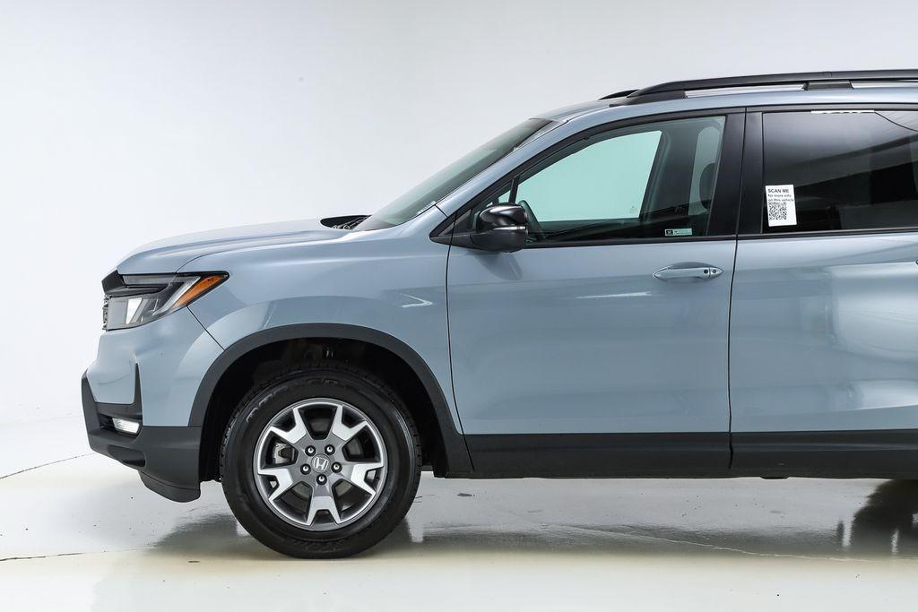 used 2022 Honda Passport car, priced at $28,890