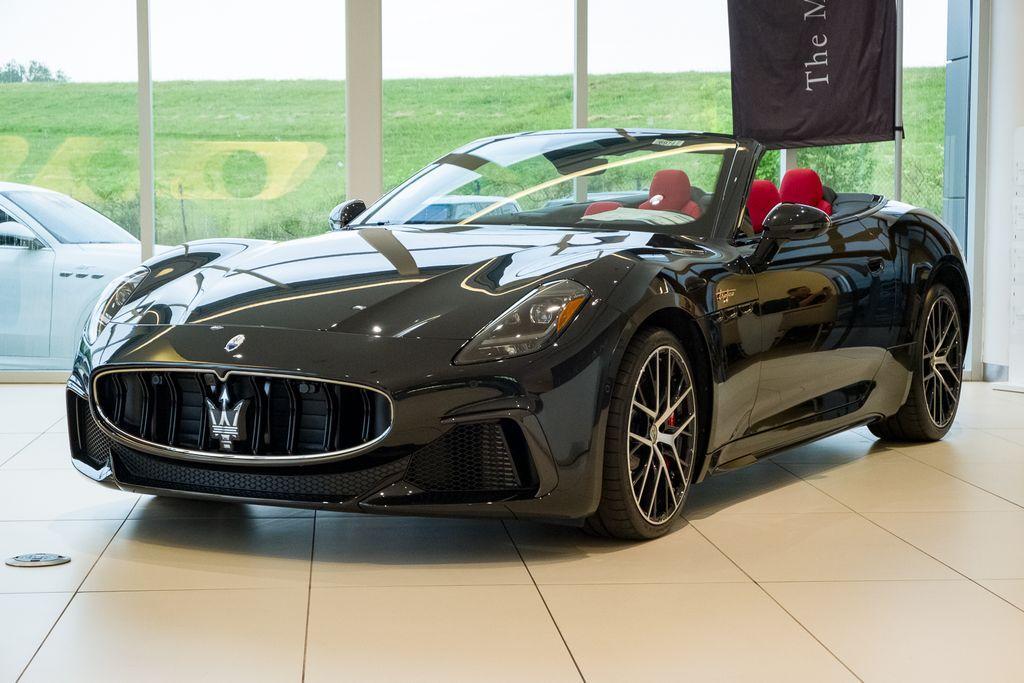 new 2024 Maserati GranCabrio car