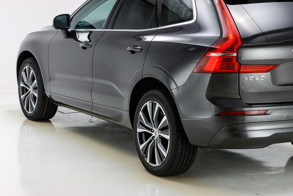 used 2022 Volvo XC60 car, priced at $31,400