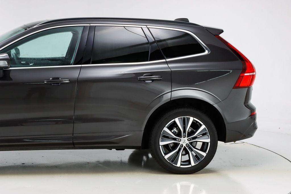 used 2022 Volvo XC60 car, priced at $31,400