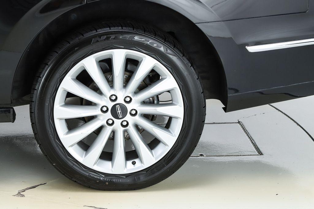 used 2020 Lincoln Navigator car, priced at $28,973