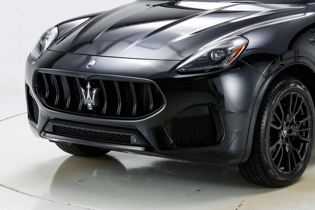 new 2025 Maserati Grecale car, priced at $82,875