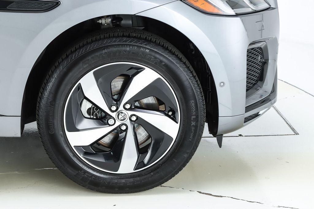 used 2025 Jaguar F-PACE car, priced at $45,862