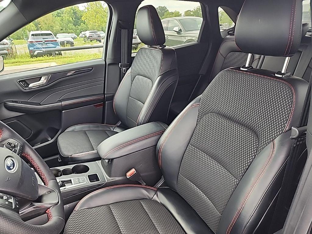 used 2024 Ford Escape car, priced at $27,990