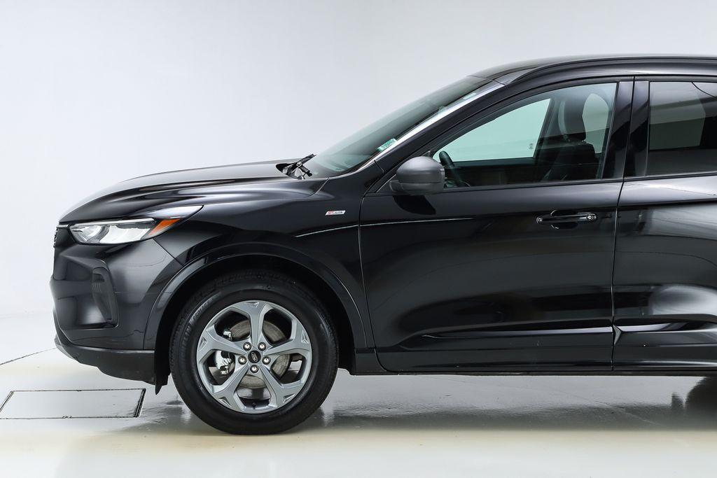 used 2024 Ford Escape car, priced at $26,999
