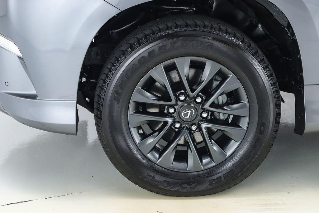 used 2023 Lexus GX 460 car, priced at $56,998