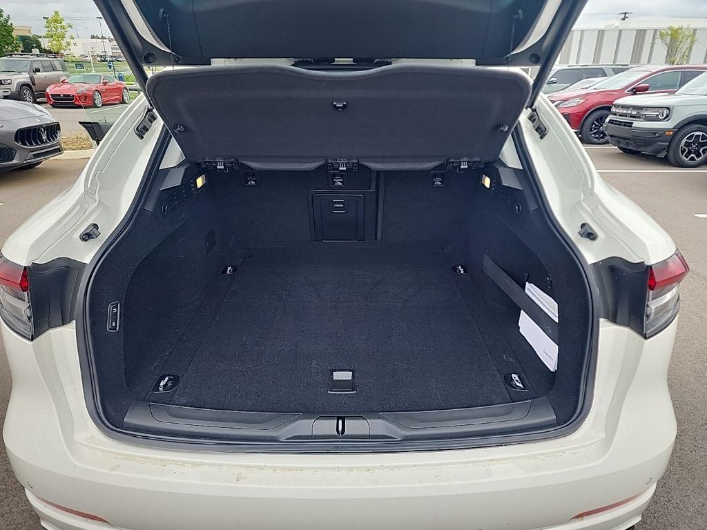 used 2022 Maserati Levante car, priced at $42,890