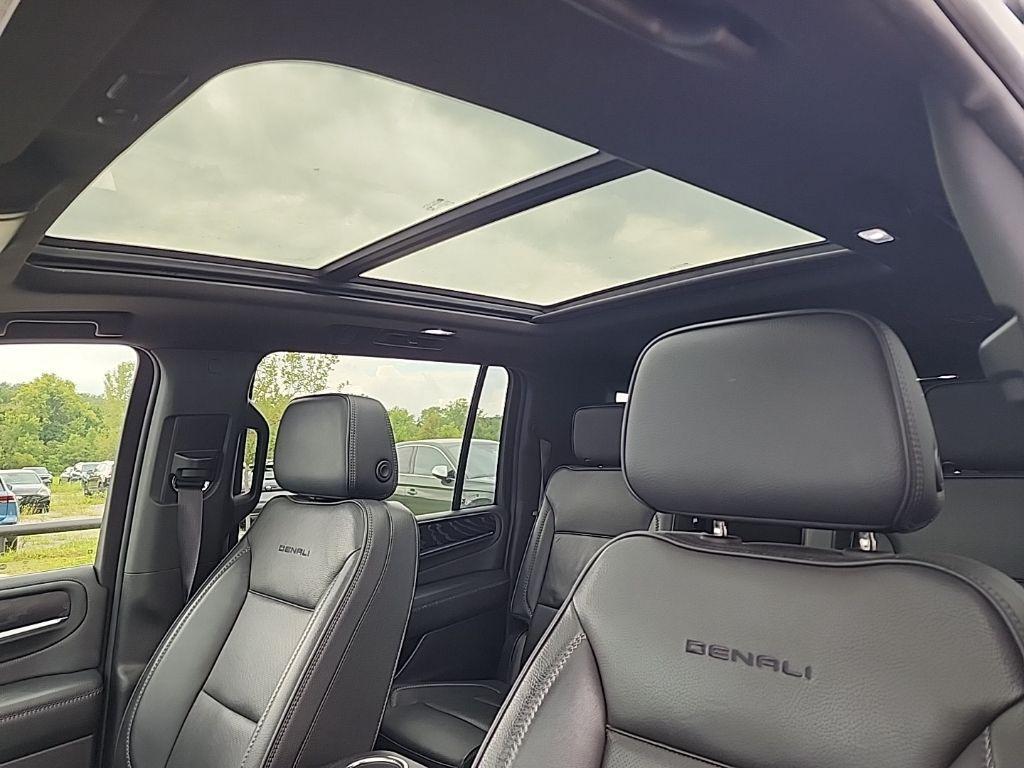 used 2023 GMC Yukon XL car, priced at $59,499