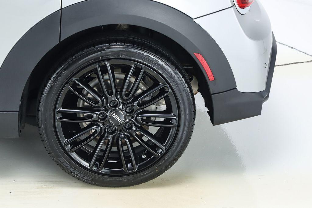 used 2024 MINI Hardtop car, priced at $24,499