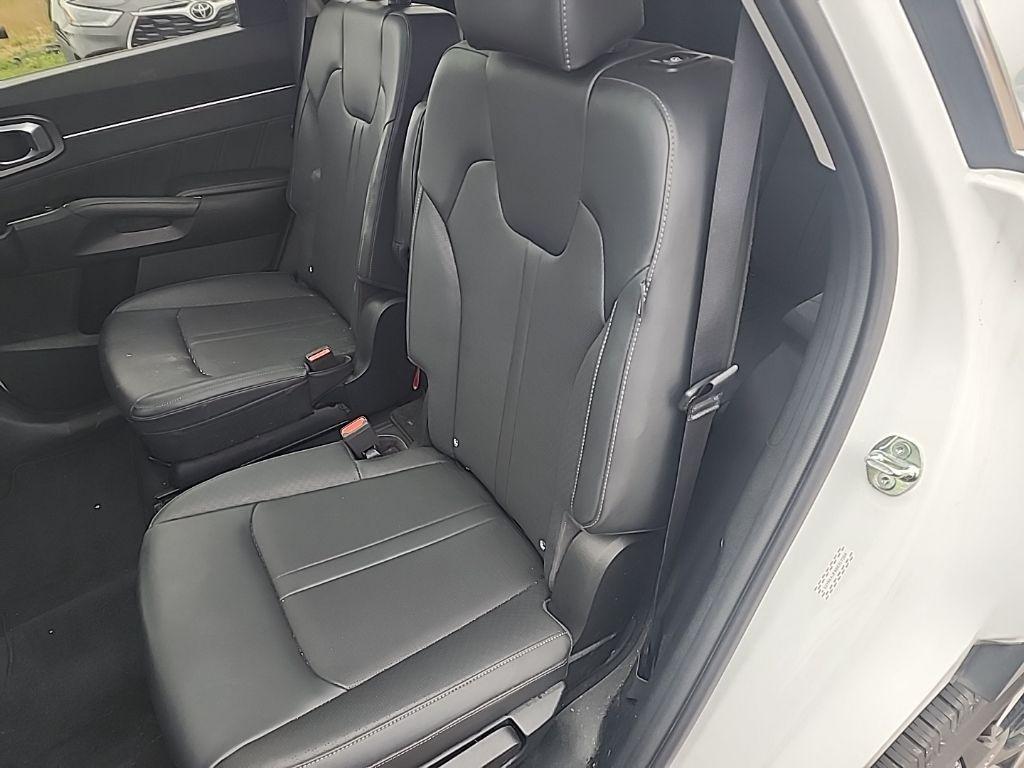 used 2025 Kia Sorento car, priced at $38,790