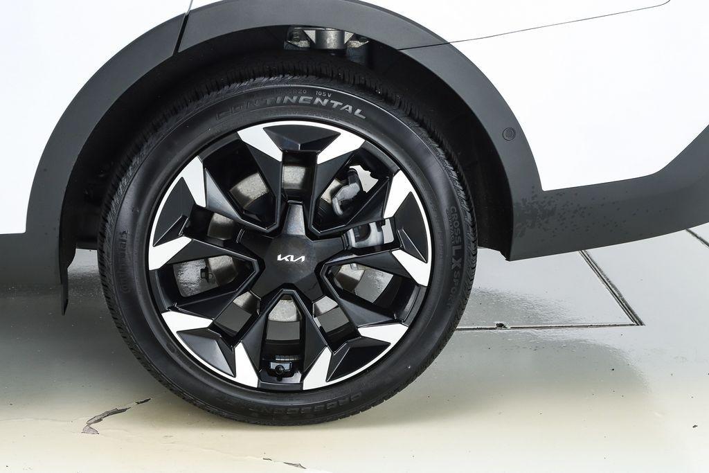 used 2025 Kia Sorento car, priced at $38,790