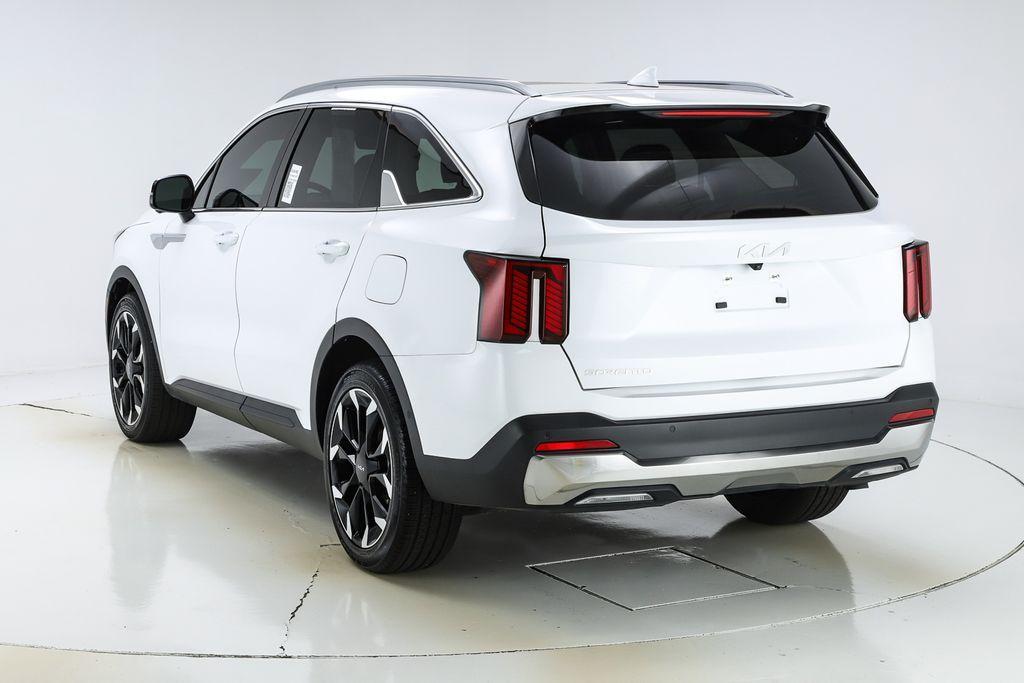 used 2025 Kia Sorento car, priced at $38,790