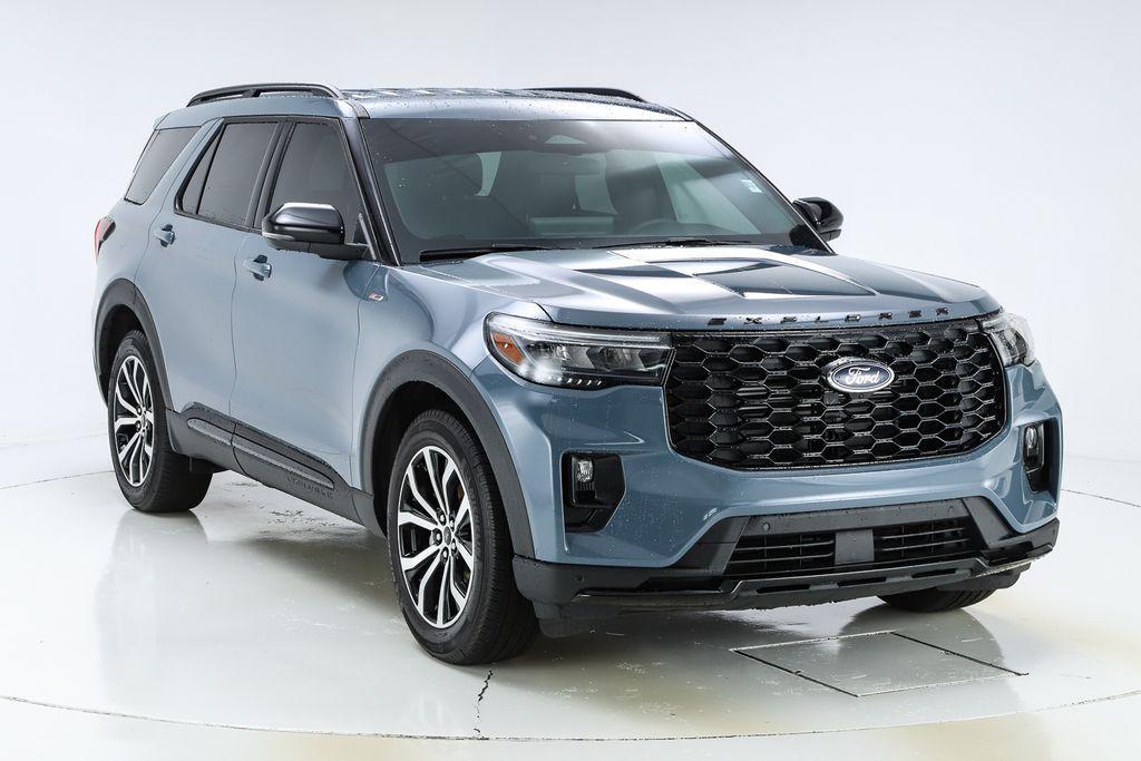 used 2025 Ford Explorer car, priced at $43,493