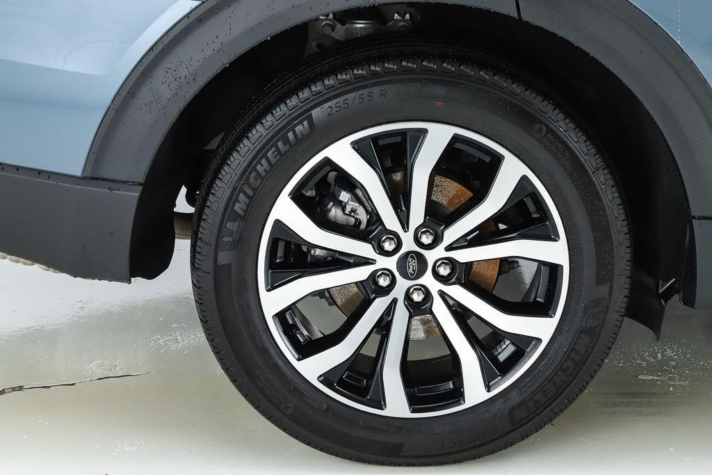 used 2025 Ford Explorer car, priced at $43,493