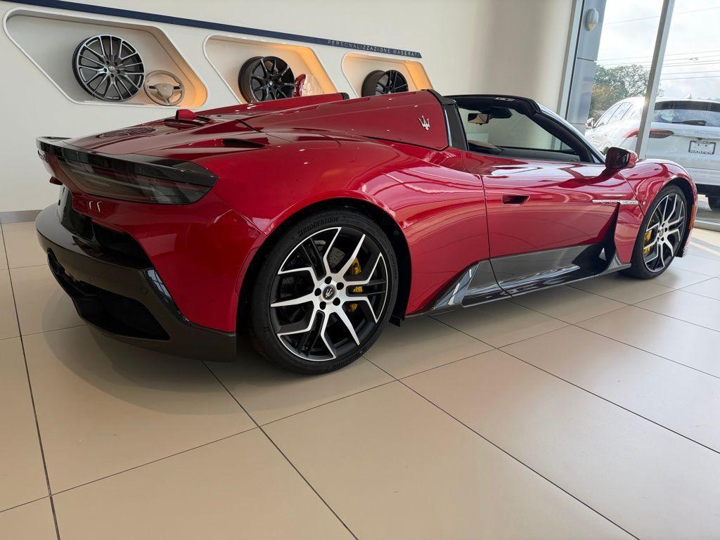 new 2024 Maserati MC20 car, priced at $281,395