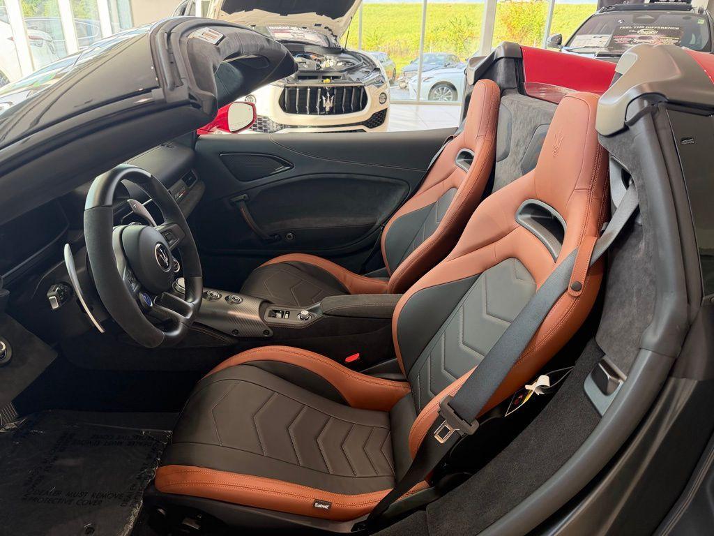 new 2024 Maserati MC20 car, priced at $281,395