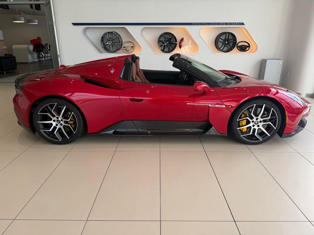 new 2024 Maserati MC20 car, priced at $281,395