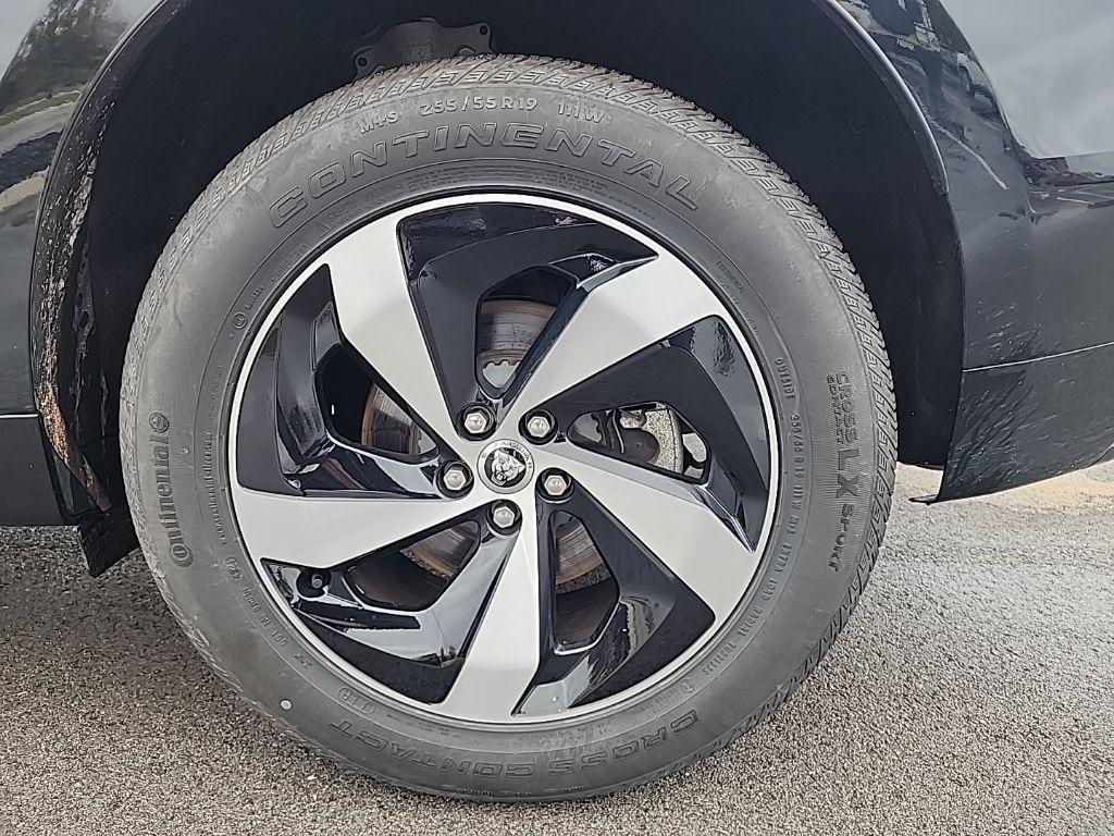 used 2025 Jaguar F-PACE car, priced at $45,078