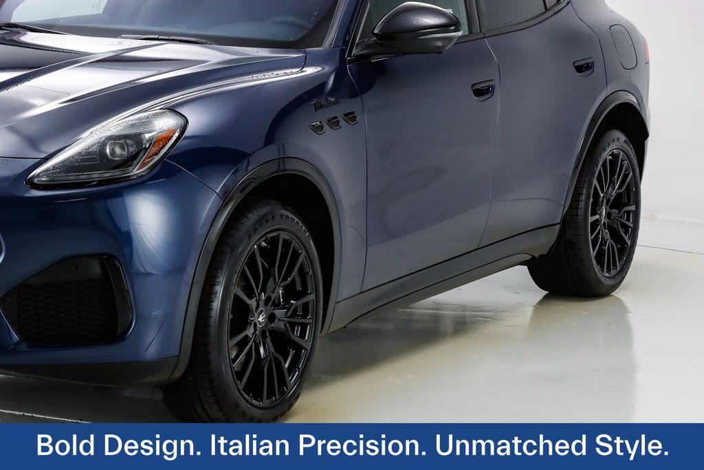 new 2025 Maserati Grecale car, priced at $88,605
