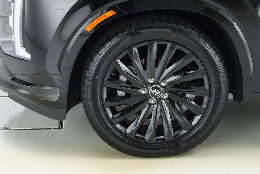 used 2024 Hyundai Palisade car, priced at $44,890