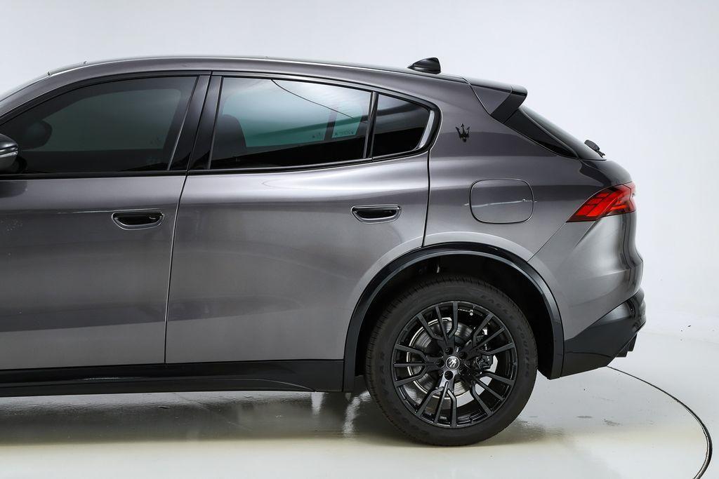 new 2025 Maserati Grecale car, priced at $82,875