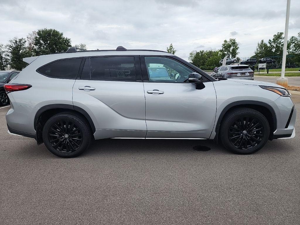 used 2023 Toyota Highlander car, priced at $42,490
