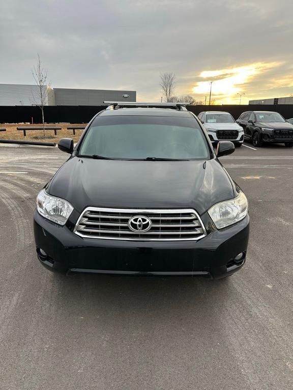 used 2010 Toyota Highlander car, priced at $9,500