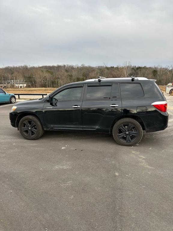 used 2010 Toyota Highlander car, priced at $9,500