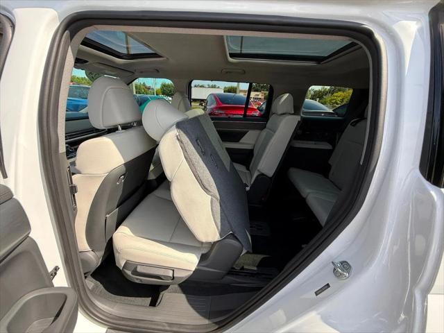 used 2024 Hyundai Santa Fe car, priced at $35,691