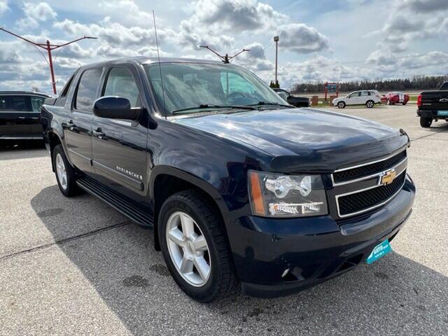 used 2008 Chevrolet Avalanche car, priced at $15,690