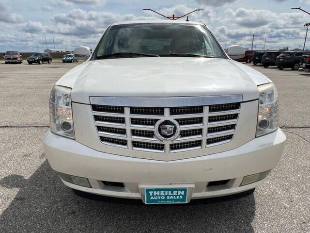 used 2007 Cadillac Escalade car, priced at $19,990