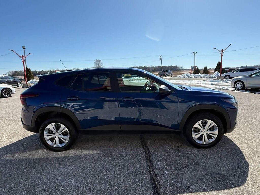 used 2024 Chevrolet Trax car, priced at $19,600