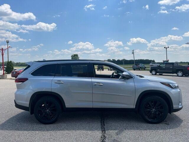 used 2019 Toyota Highlander car, priced at $30,690