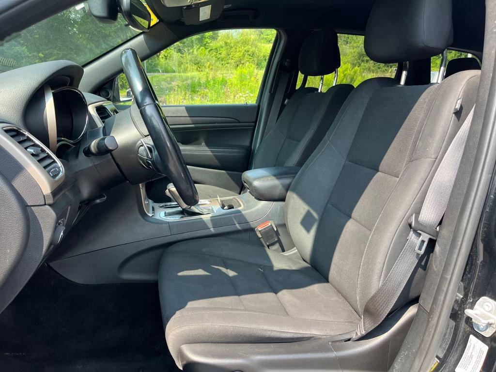 used 2017 Jeep Grand Cherokee car, priced at $12,529