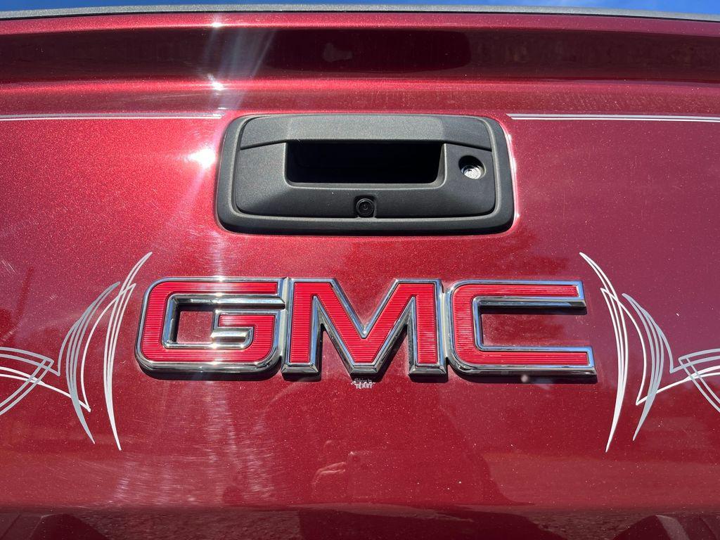 used 2015 GMC Sierra 1500 car, priced at $22,887