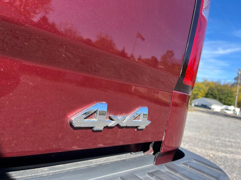 used 2015 GMC Sierra 1500 car, priced at $22,887