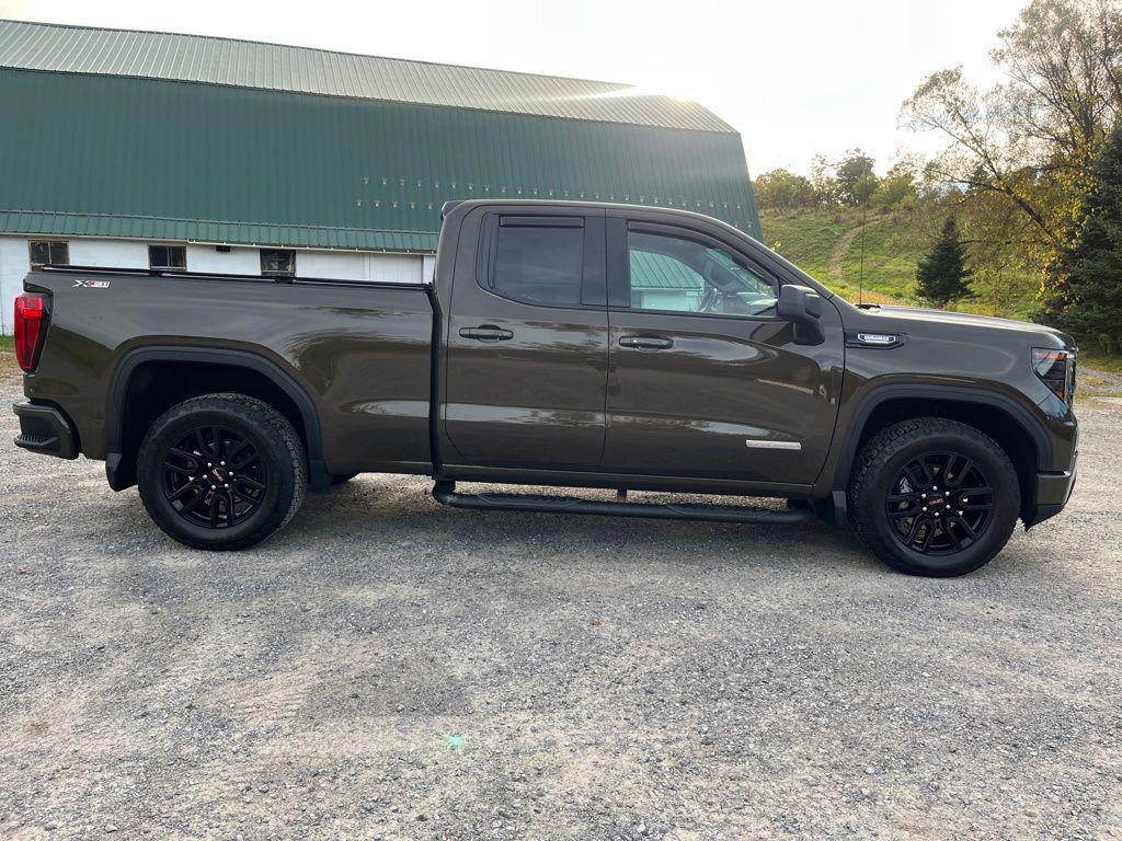 used 2023 GMC Sierra 1500 car, priced at $46,552