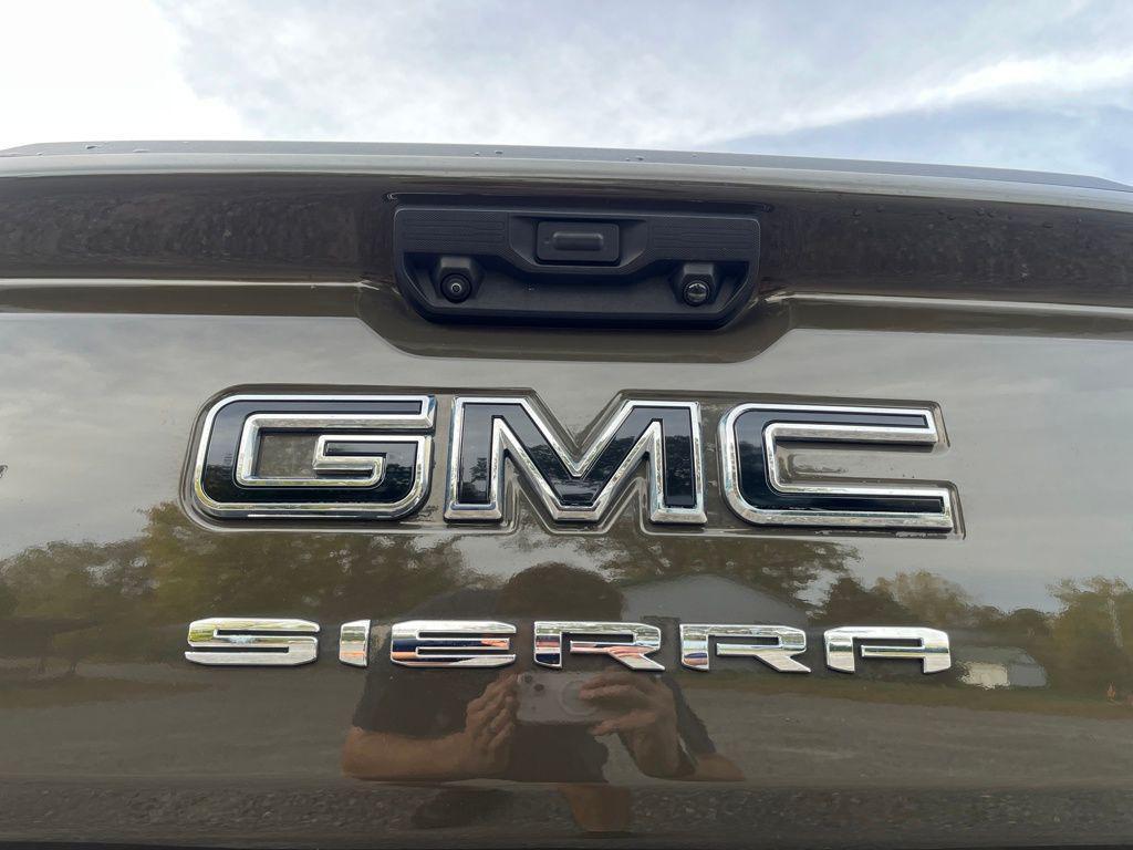 used 2023 GMC Sierra 1500 car, priced at $46,552
