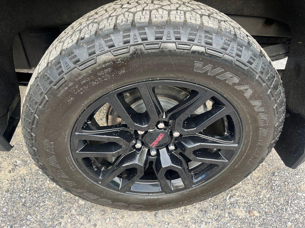 used 2023 GMC Sierra 1500 car, priced at $46,552