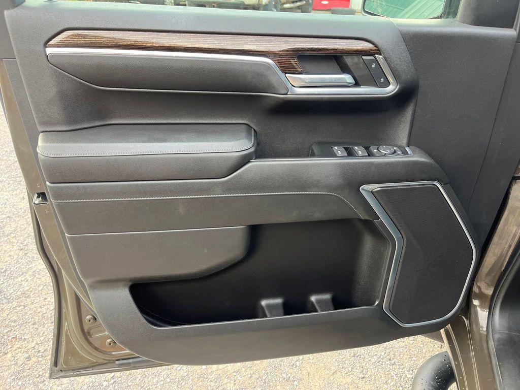 used 2023 GMC Sierra 1500 car, priced at $46,552