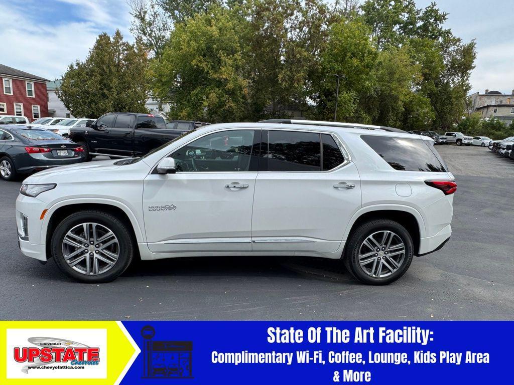 used 2022 Chevrolet Traverse car, priced at $39,989