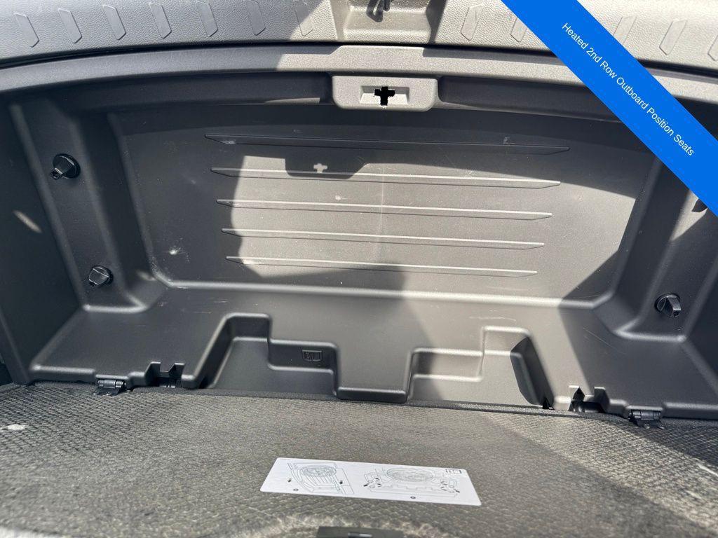 used 2022 Chevrolet Traverse car, priced at $39,989