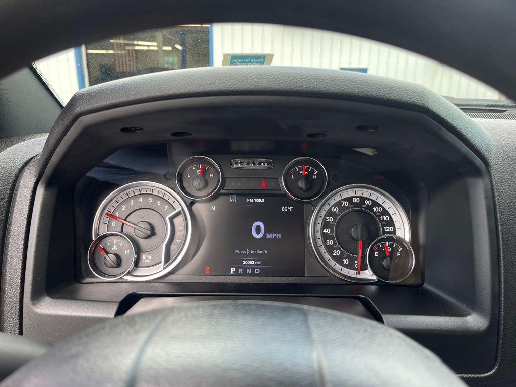 used 2022 Ram 1500 Classic car, priced at $32,418