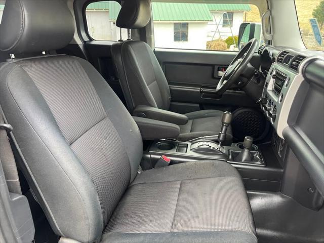 used 2007 Toyota FJ Cruiser car, priced at $18,774