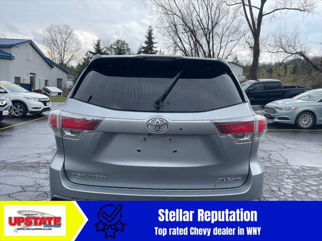 used 2016 Toyota Highlander car, priced at $18,126