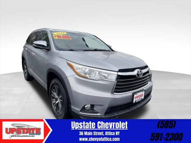 used 2016 Toyota Highlander car, priced at $18,126