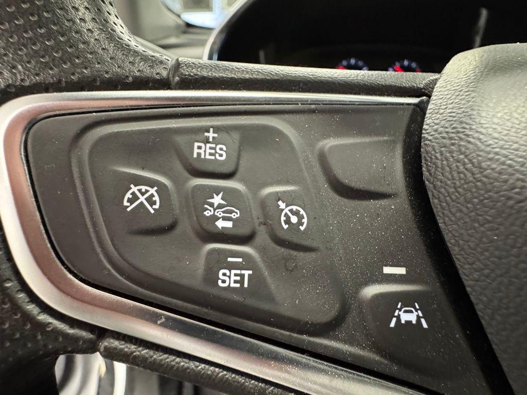 used 2024 Chevrolet Equinox car, priced at $22,989