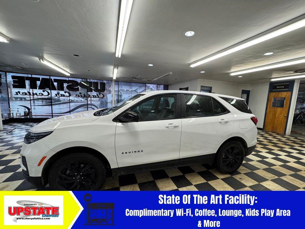 used 2024 Chevrolet Equinox car, priced at $22,989